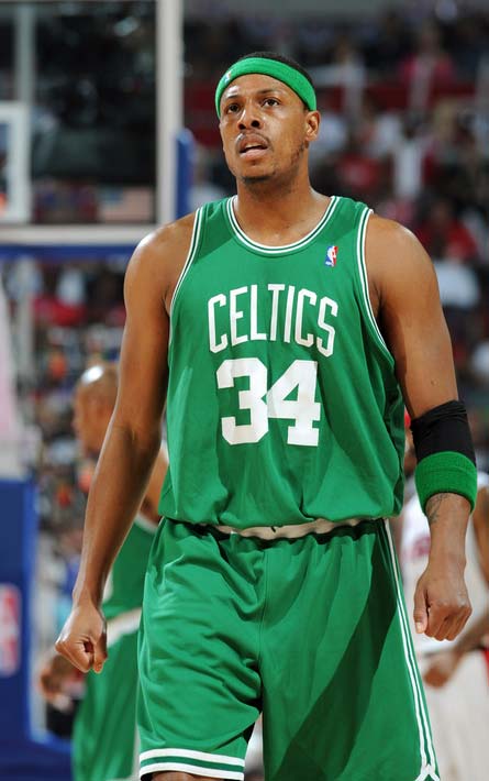 骚操作！中超升班马要自废长城放走冲超功勋外援，新赛季保级堪忧（离谱操作？中超升班马或放走冲超功臣外援，新赛季保级前景堪忧）