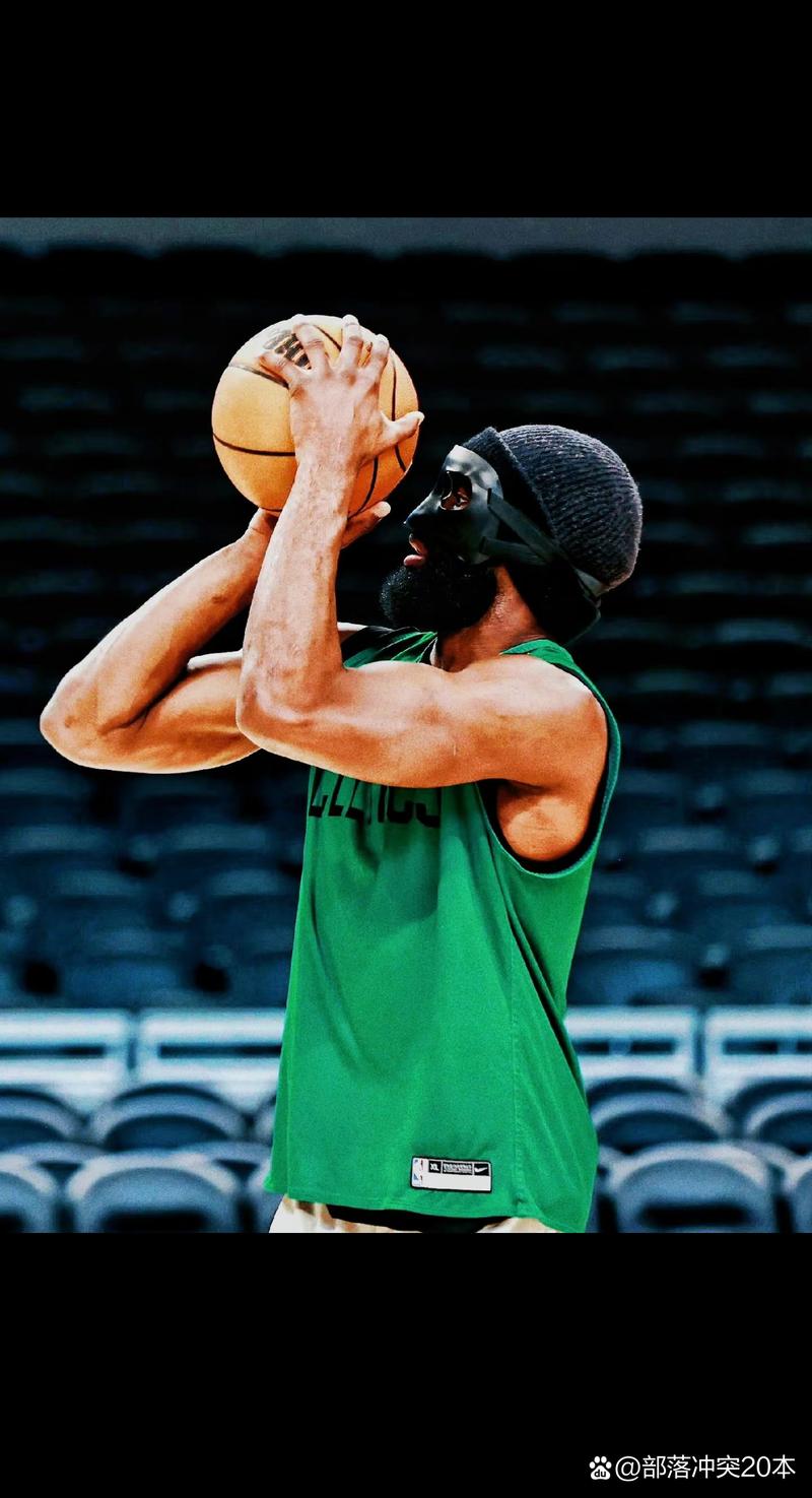 凯尔：我和施洛特贝克没矛盾；他的续约？在经济上我们尽全力（凯尔：与施洛特贝克无矛盾；续约事宜我们在财务上已尽全力）