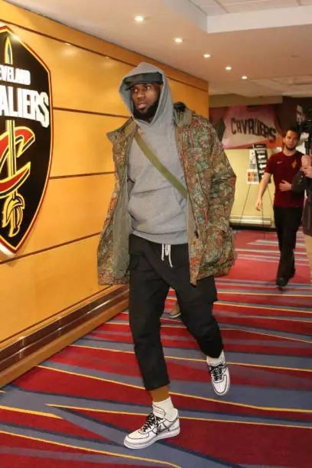 天空体育：图赫尔敲定英格兰世界杯框架，凯恩等多人铁定入选（天空体育：图赫尔确认英格兰世界杯阵容框架，凯恩等主力基本锁定名额）