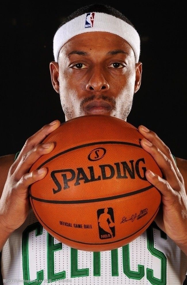 张伯霖：自己进几个球无所谓，只要球队能小组第一出线就行（张伯霖：个人进球不重要，球队小组头名出线才是关键）